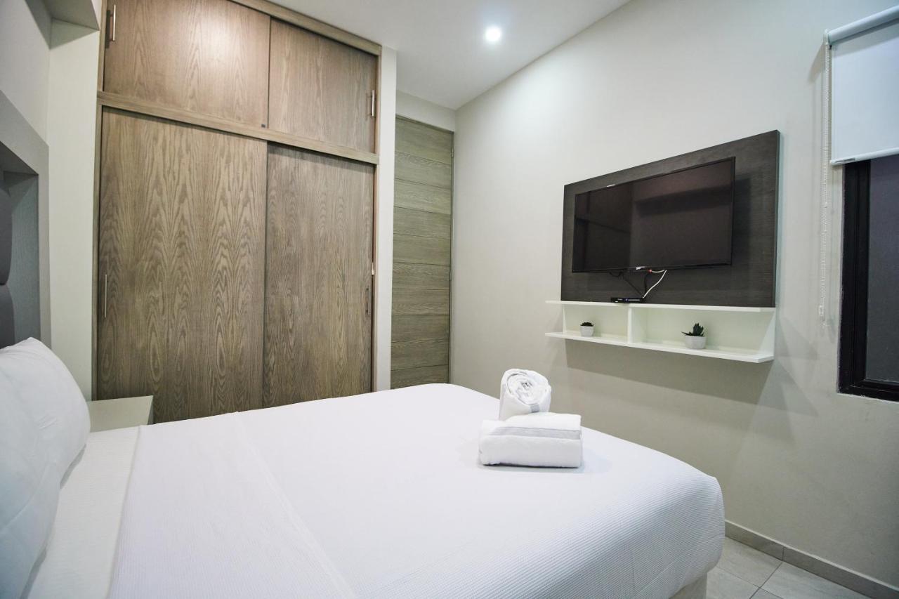Aparthotel Torre 42 Playa Del Carmen By Lockey Exterior foto