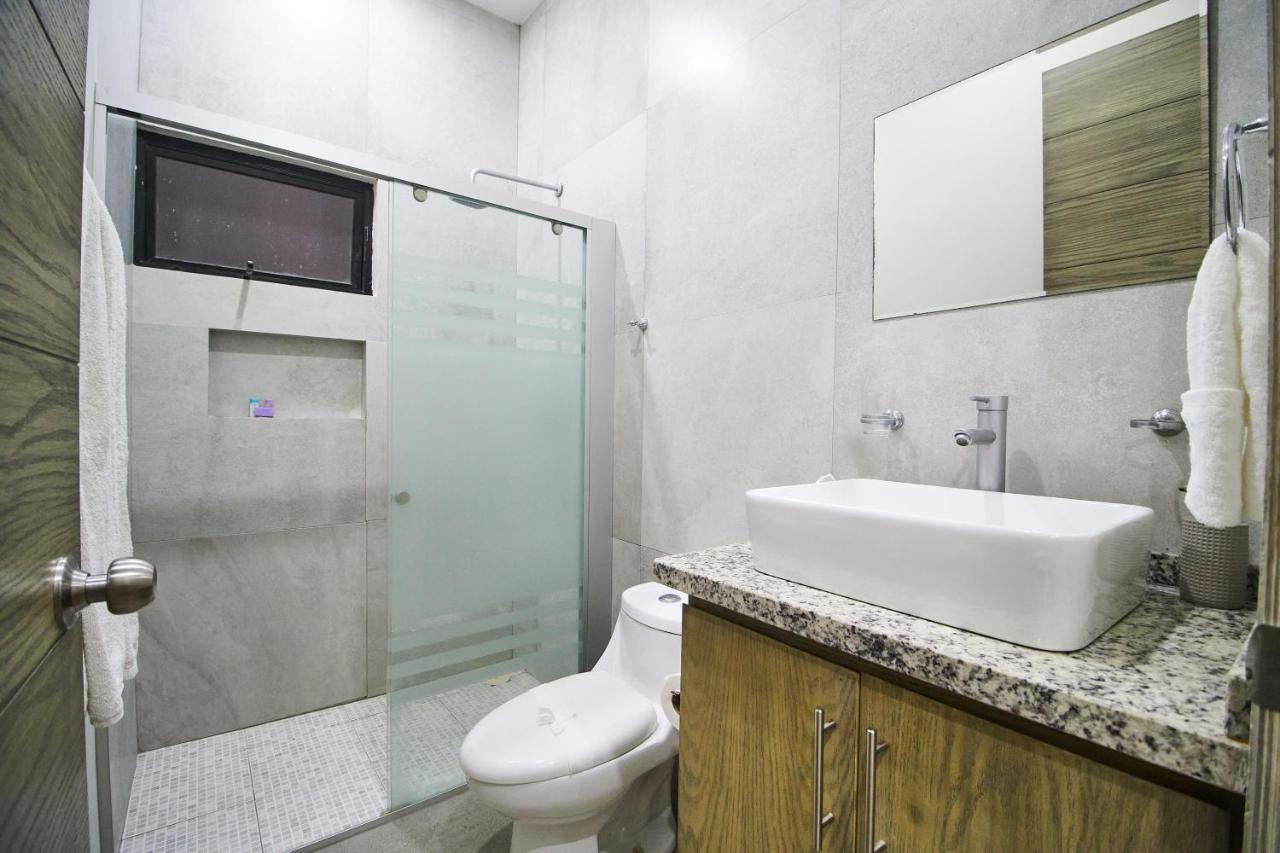 Aparthotel Torre 42 Playa Del Carmen By Lockey Exterior foto