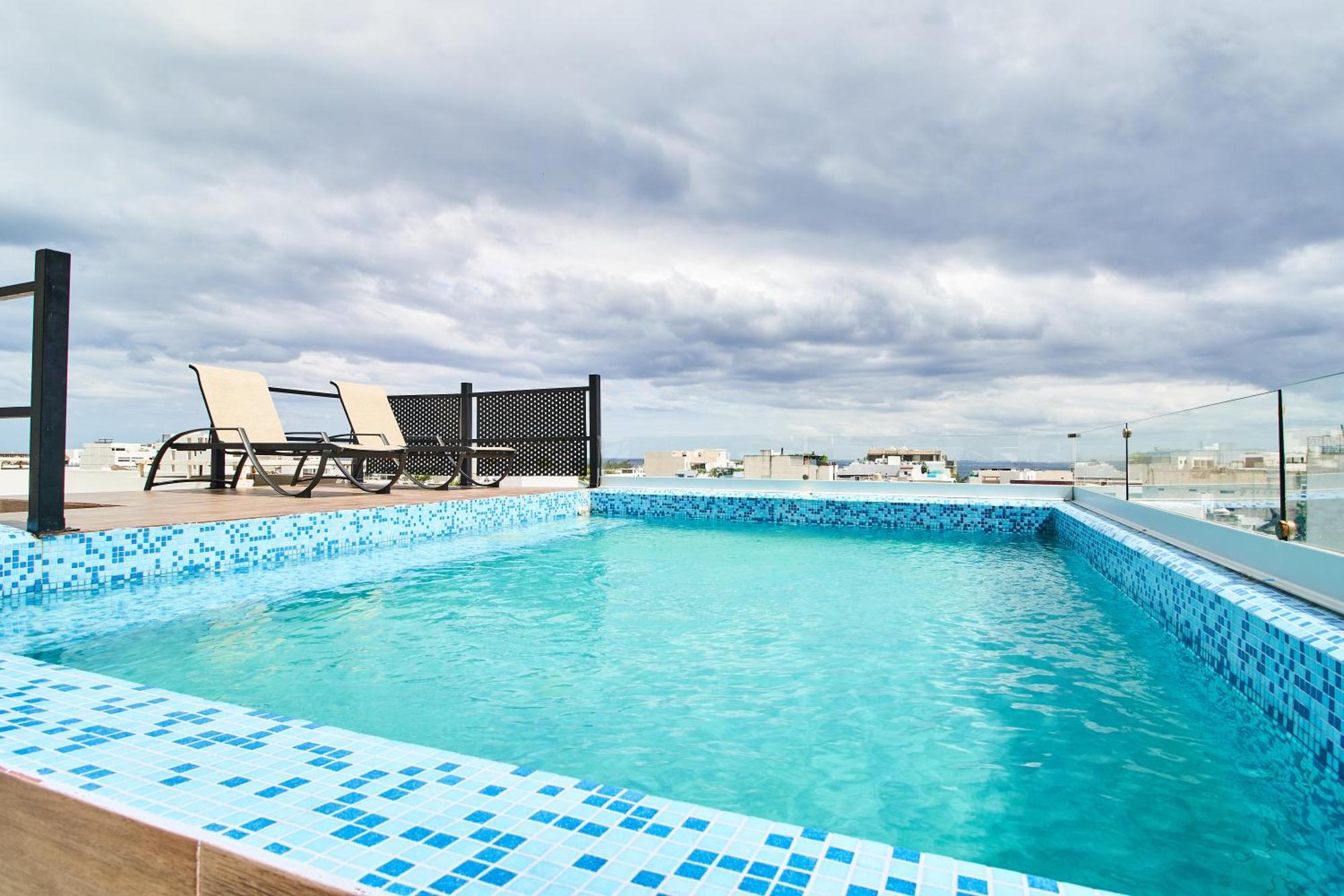 Aparthotel Torre 42 Playa Del Carmen By Lockey Exterior foto