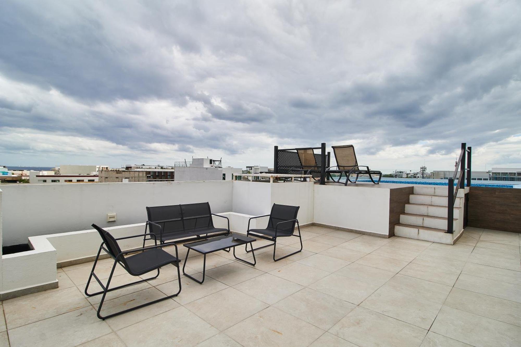 Aparthotel Torre 42 Playa Del Carmen By Lockey Exterior foto